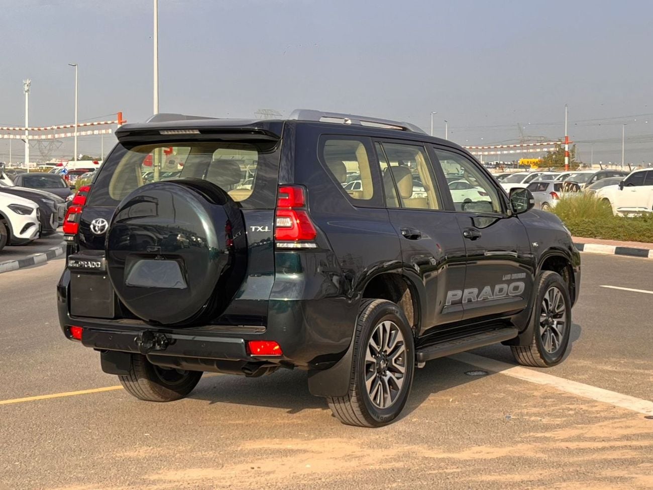 تويوتا برادو 2022 Toyota Prado TXL Full Option 4.0L V6 - AWD 4x4 GCC- Electric Seat - Rear CAM & Sensors - Cool B