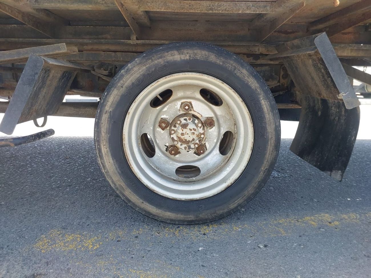 Mitsubishi Fuso Canter MITSUBISHI CANTER TRUCK RHD 1992 MODEL 3.9 L DIESEL MANUAL(PM60495)