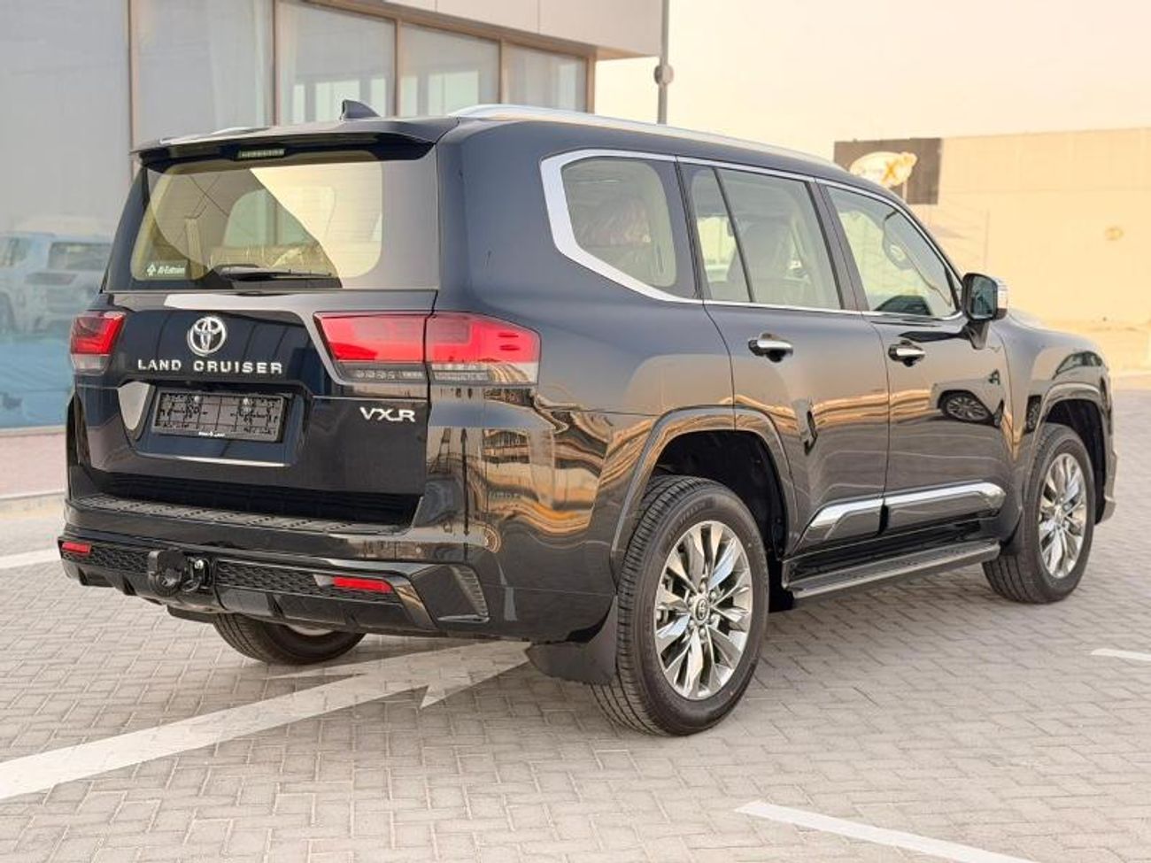 تويوتا لاند كروزر VXR