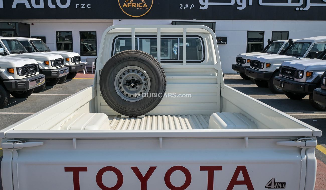 Toyota Land Cruiser Pick Up LC79 2.8L YM 2024 BASIC