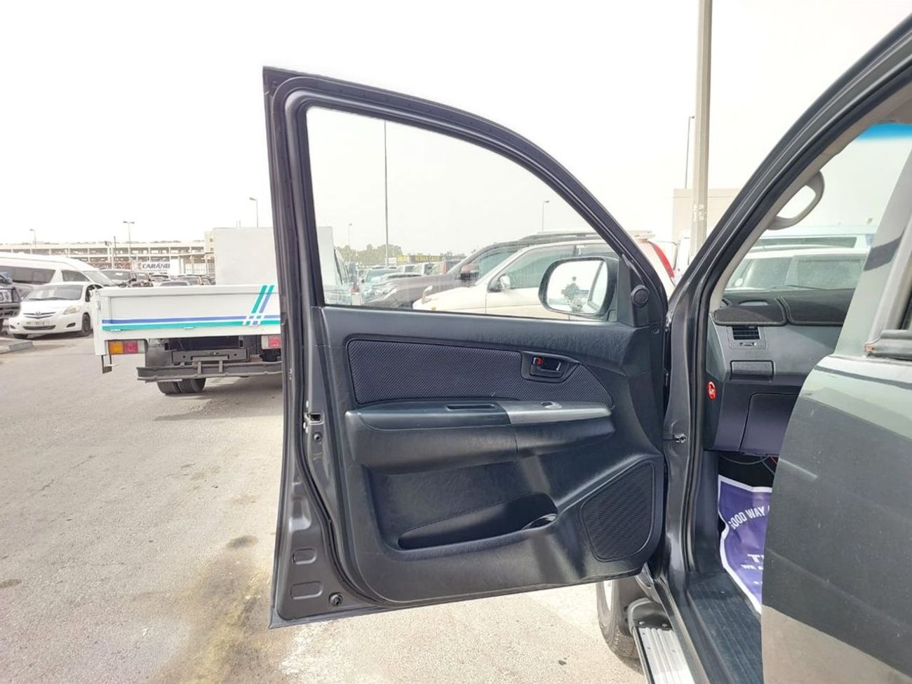 Toyota Hilux TOYOTA HILUX PICKUP RHD 2014 MODEL 3.0 L DIESEL AUTOMATIC(PM49778)