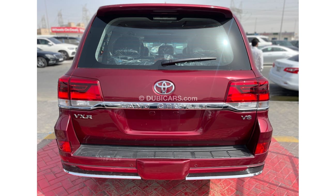 Toyota Land Cruiser VXR Vxr Toyota Landcruiser RHD Diesel engine model 2020 car very clean and good condition