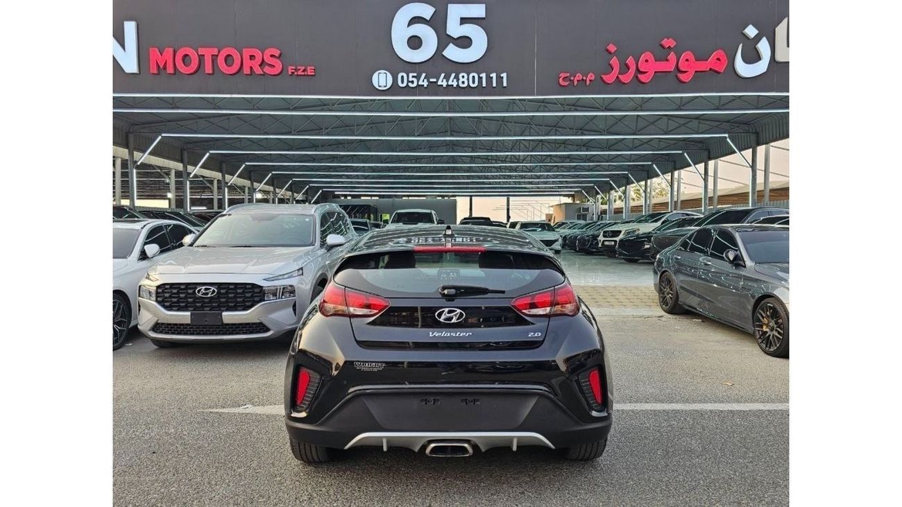 Hyundai Veloster Std