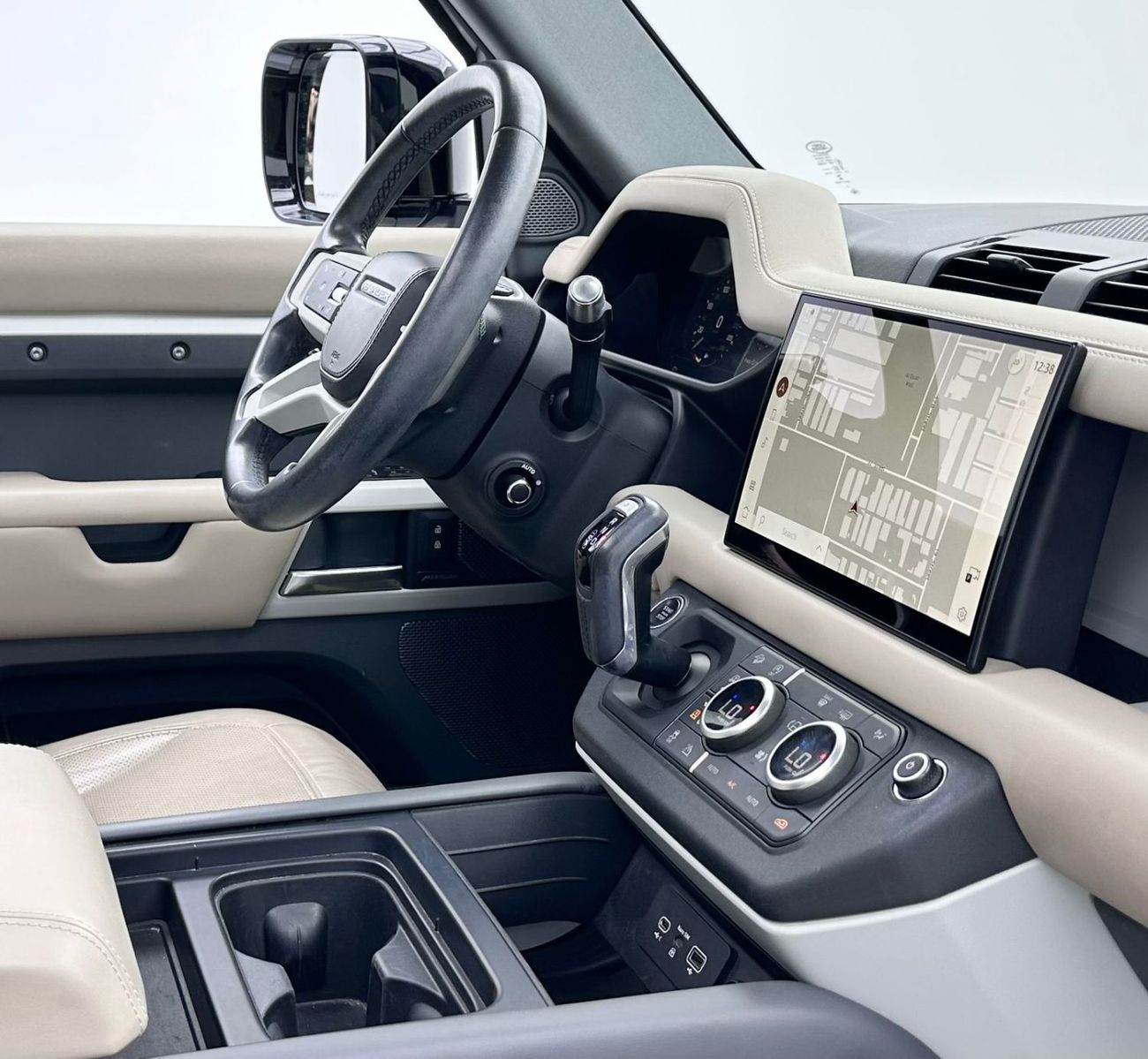 Land Rover Defender P400 110 HSE 3.0L (5 Seater) 2022 Land Rover Defender 110 HSE P400, Dec/2026 Land Rover Warranty, La