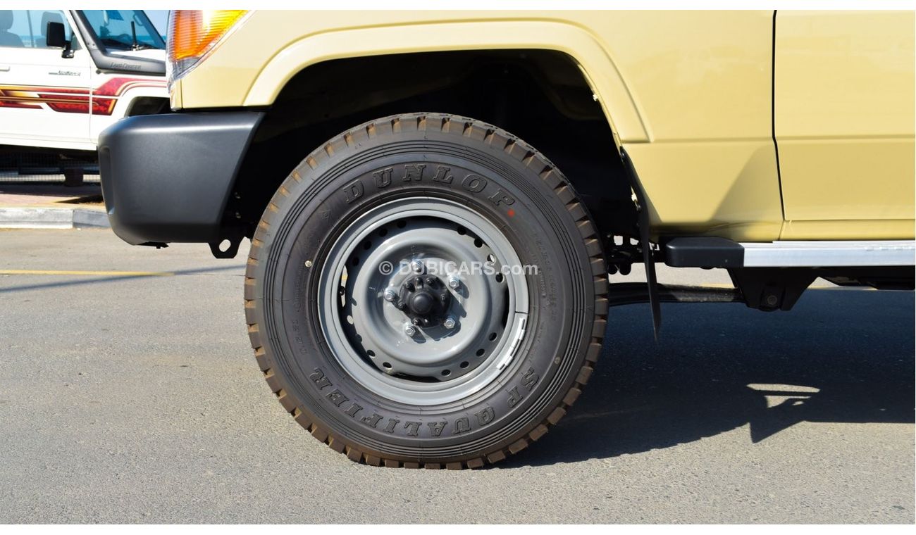 Toyota Land Cruiser Pick Up 79 DOUBLE CAB PICKUP V6 4.2L DIESEL 4WD MANUAL TRANSMISSION