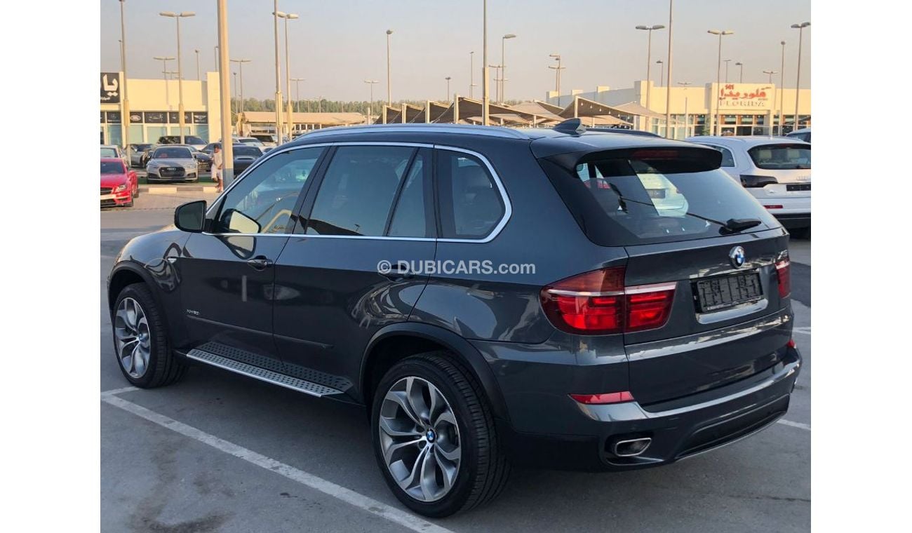 بي أم دبليو X5 النوع : بي ام دبليو X5 الموديل : 2011 المواصفات :     خليجي فل مواصفات بانوراما شاشه وتحكم كهربي كام