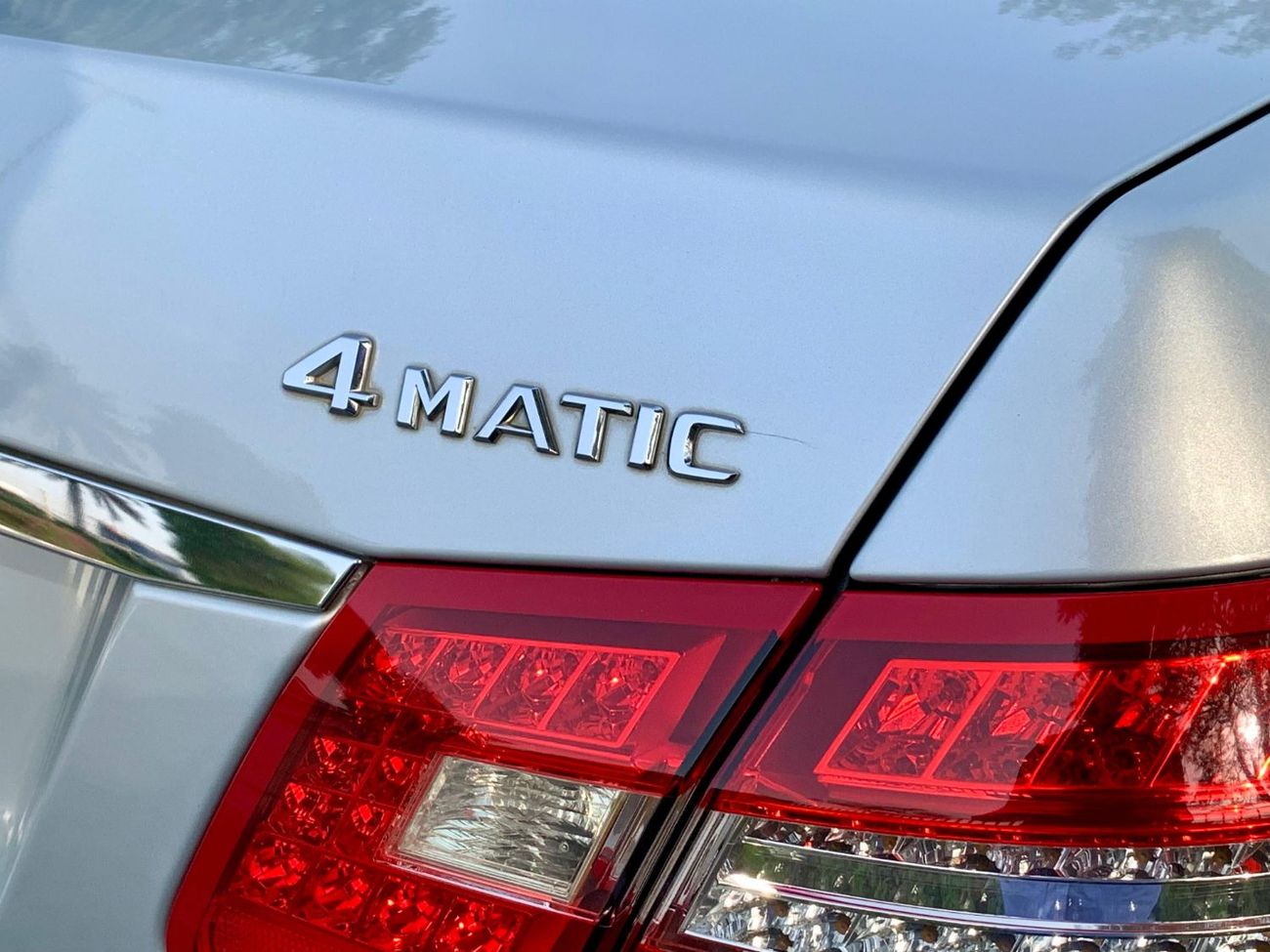 Mercedes-Benz E 350 The Mercedes-Benz E350 is a luxury mid-size sedan featuring a 2.0-liter turbocharged four-cylinder e