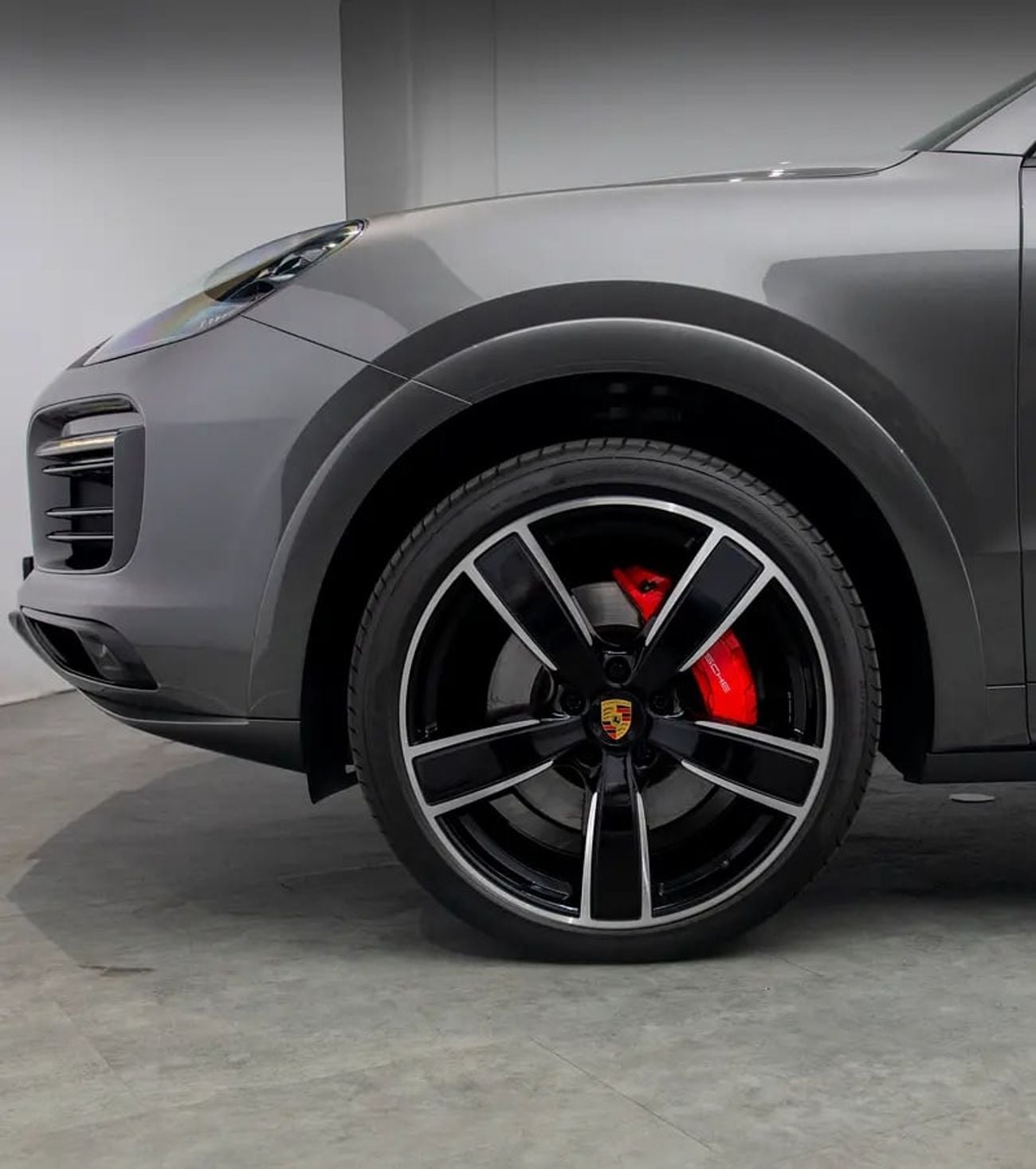 Porsche Cayenne GTS 4.0L Twin-Turbo V8 • Full Service History • GCC Spec