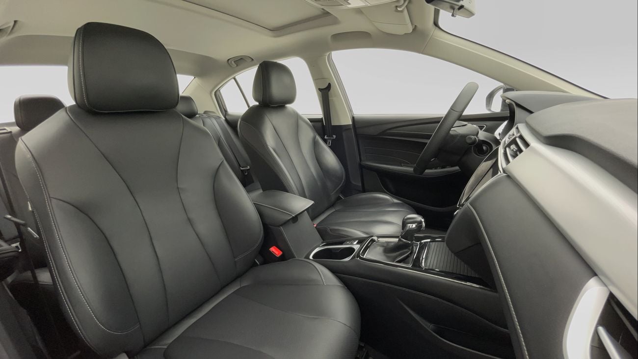 أم جي 5 LUXURY 1.5 | بدون دفعة مقدمة | اختبار القيادة في المنزل