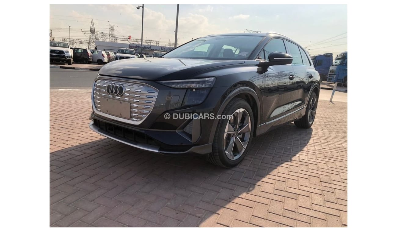 Audi etron AUDI_Q5_E TRON 2022