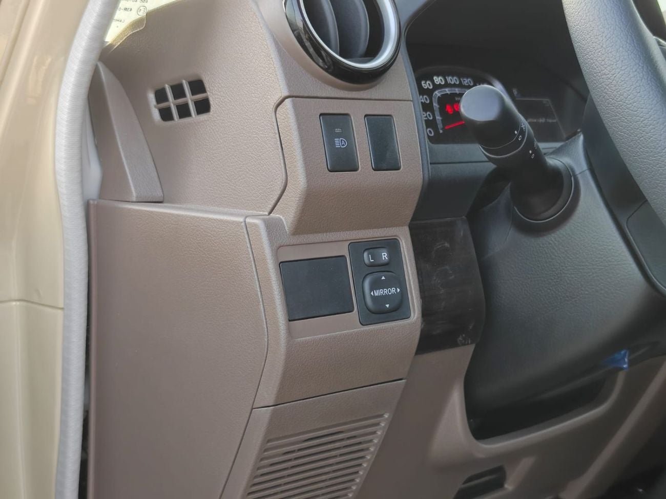 تويوتا لاند كروزر بيك آب 2026 TOYOTA LC79 4L PTR