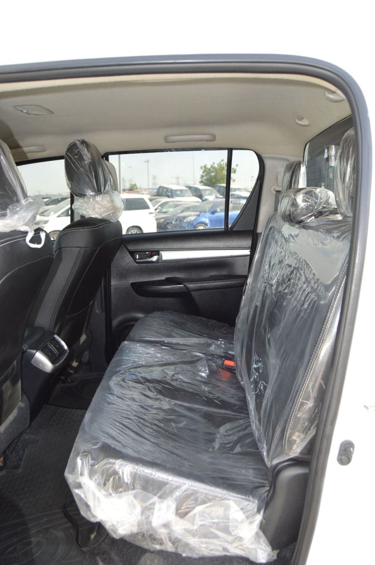 Toyota Hilux Double Cabin  Right Hand Drive Model: *2021* Engine: 2.8L/ V4