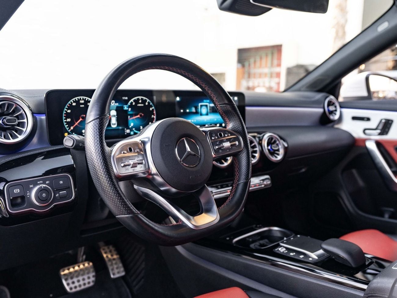 Mercedes Benz CLA250