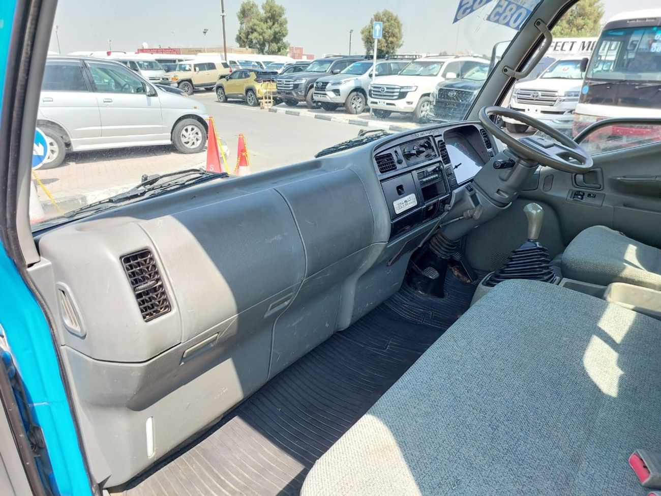 ميتسوبيشي فوسو كانتير MITSUBISHI CANTER TRUCK RHD 1997  MODEL 4.5 L DIESEL MANUAL(PM23164)