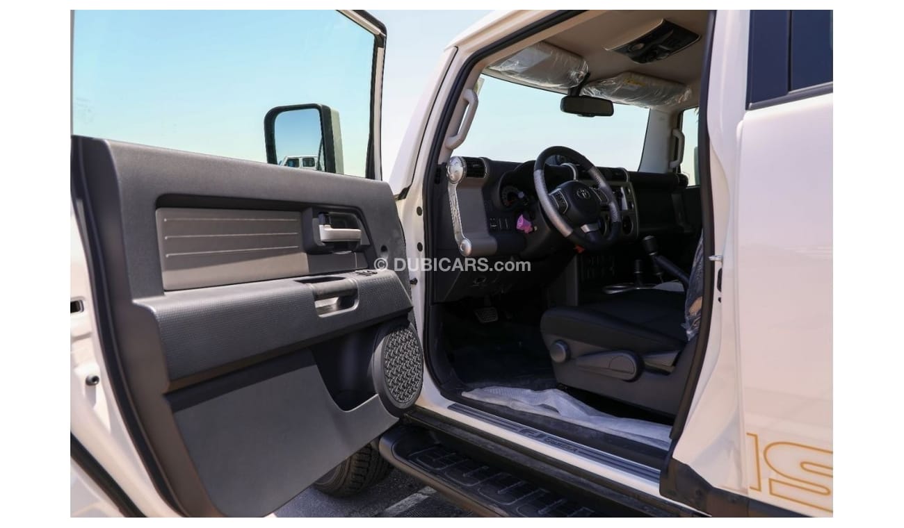 Toyota FJ Cruiser 2023 Toyota FJ Cruiser 4.0L Xtreme with JBL System | Export Only