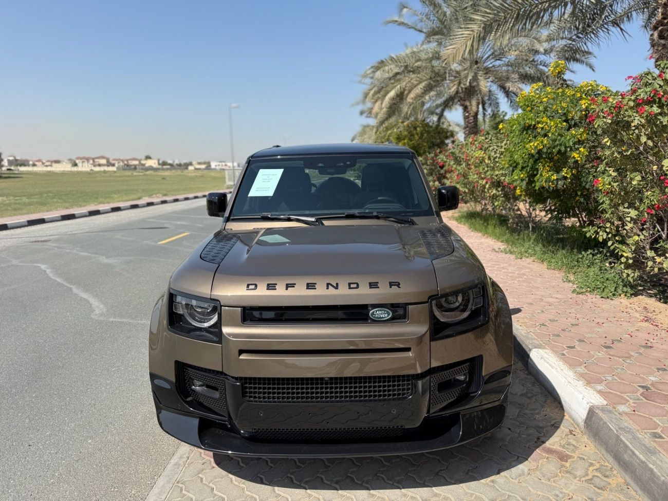 لاند روفر ديفندر P400 110 SE 3.0L (5 Seater)