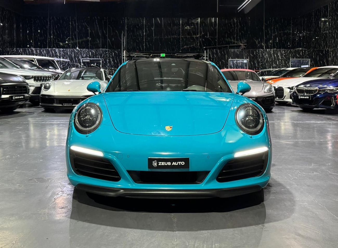 Porsche 911 Carrera S 3.0L (420 HP) Coupe