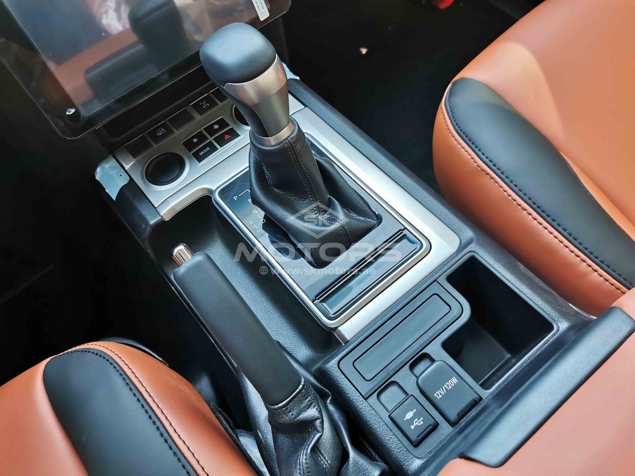 تويوتا برادو 4.0L V6 Petrol, PLATINUM EDITION Prado VXR AWD SUV. CODE - LCPE20