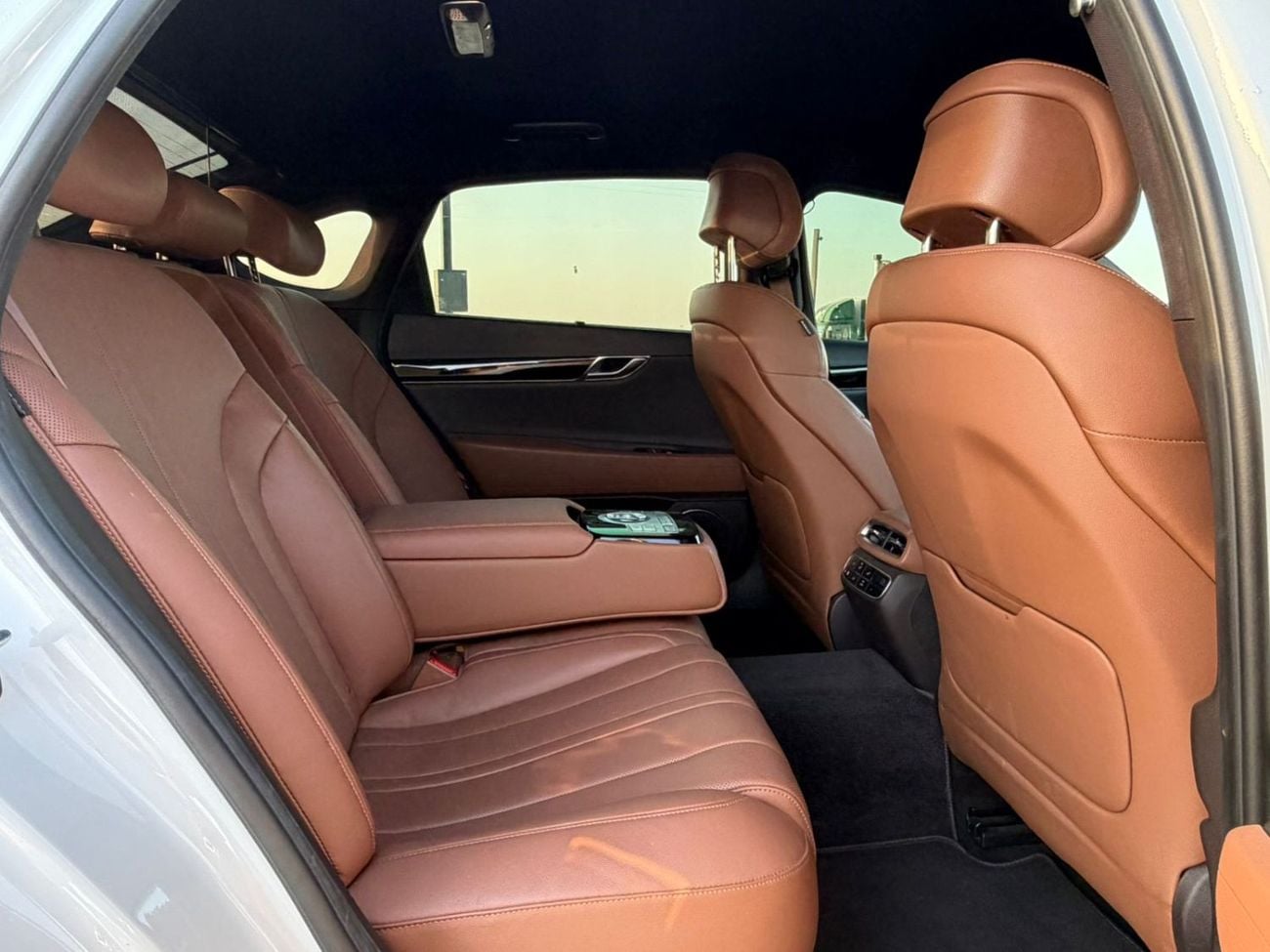 جينيسس G80 Premier 2.5L AWD