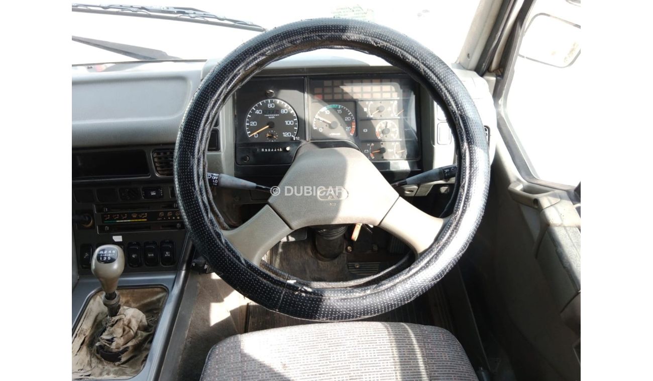 ميتسوبيشي سوبر غريت MITSUBISHI SUPER GREAT RIGHT HAND DRIVE(PM60956)