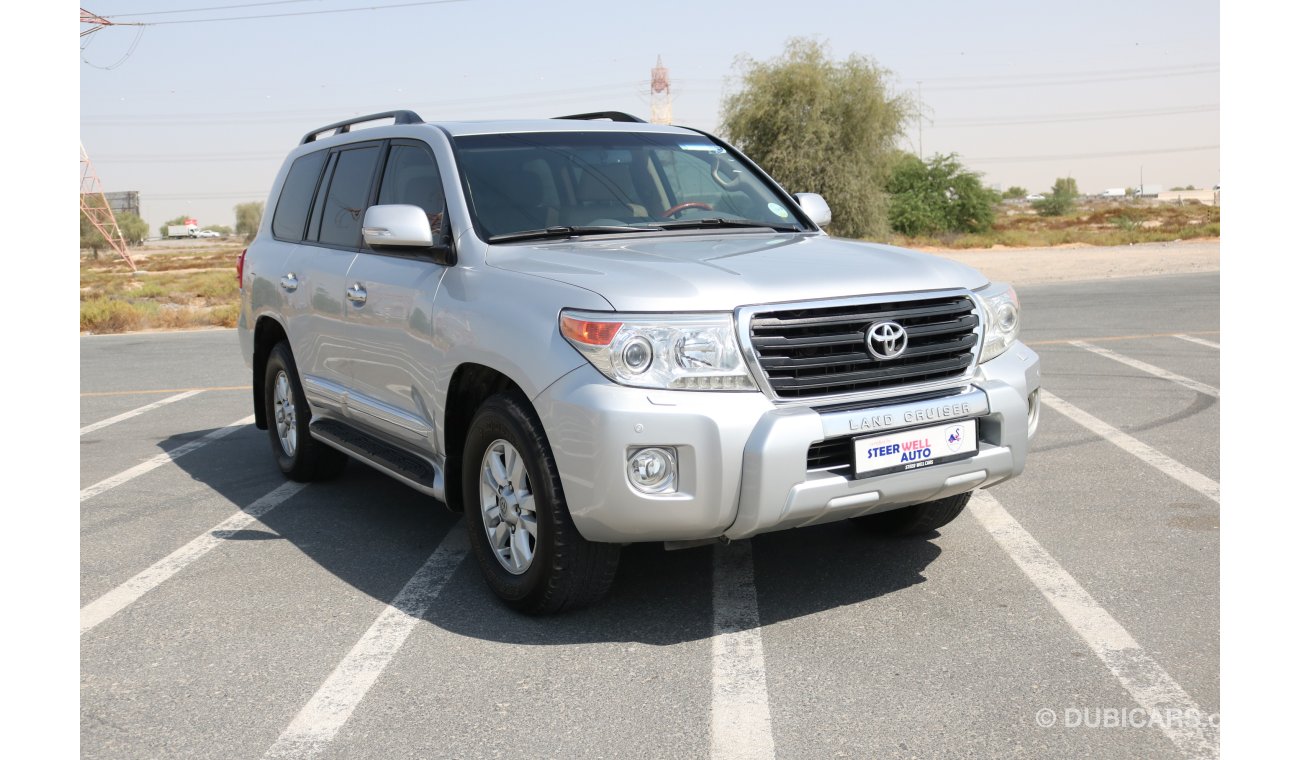 Toyota Land Cruiser | GXR PLUS | V6 | FULL SERVICE HISTORY | SUN ROOF | ORIGINAL PAINT | 2012 | GCC SPECS