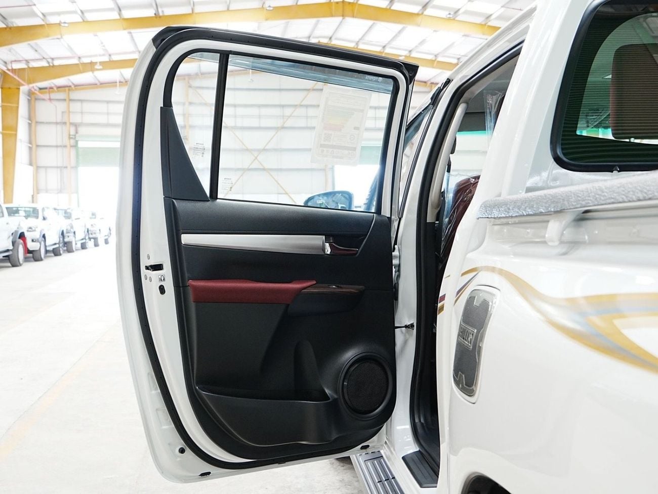 Toyota Hilux SR5 2.7 Automatic Full option 2026
