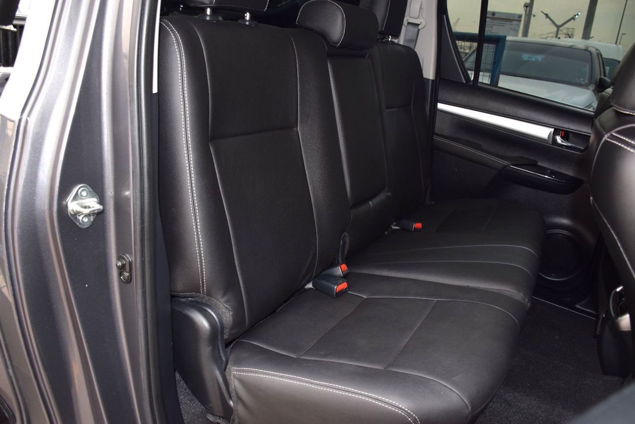 تويوتا هيلوكس DOUBLE CAB | DIESEL 2.8L | 4x4