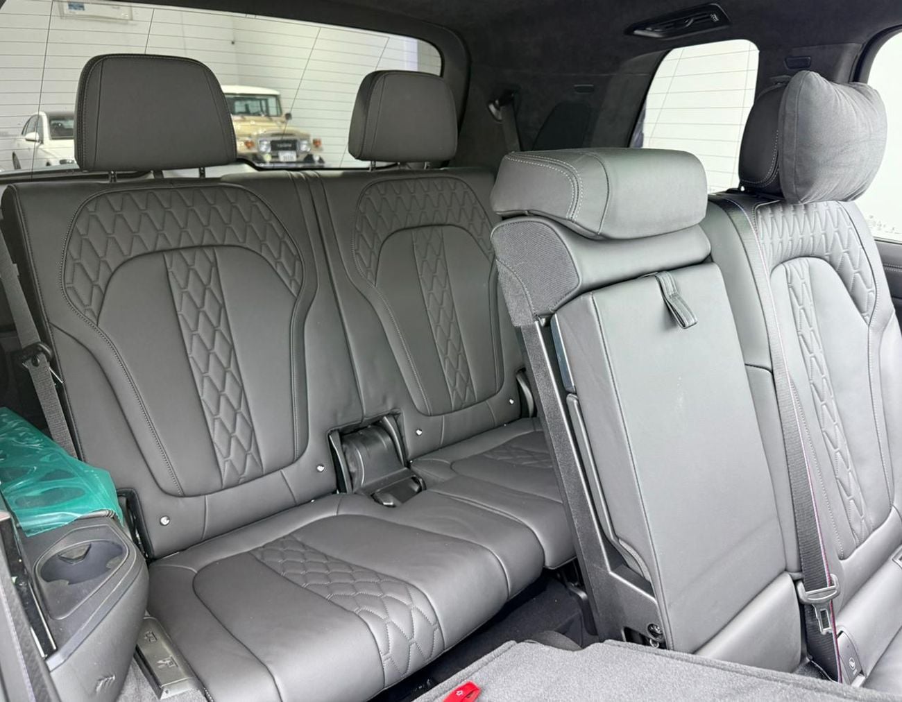 BMW X7 M60i XDRIVE 2025 BMW X7 M60i, BMW Warranty+Service Contract+Full Service History, GCC Specs