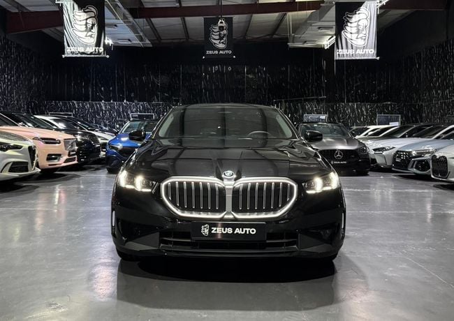BMW 5 Series M SPORT, миниатюра 28