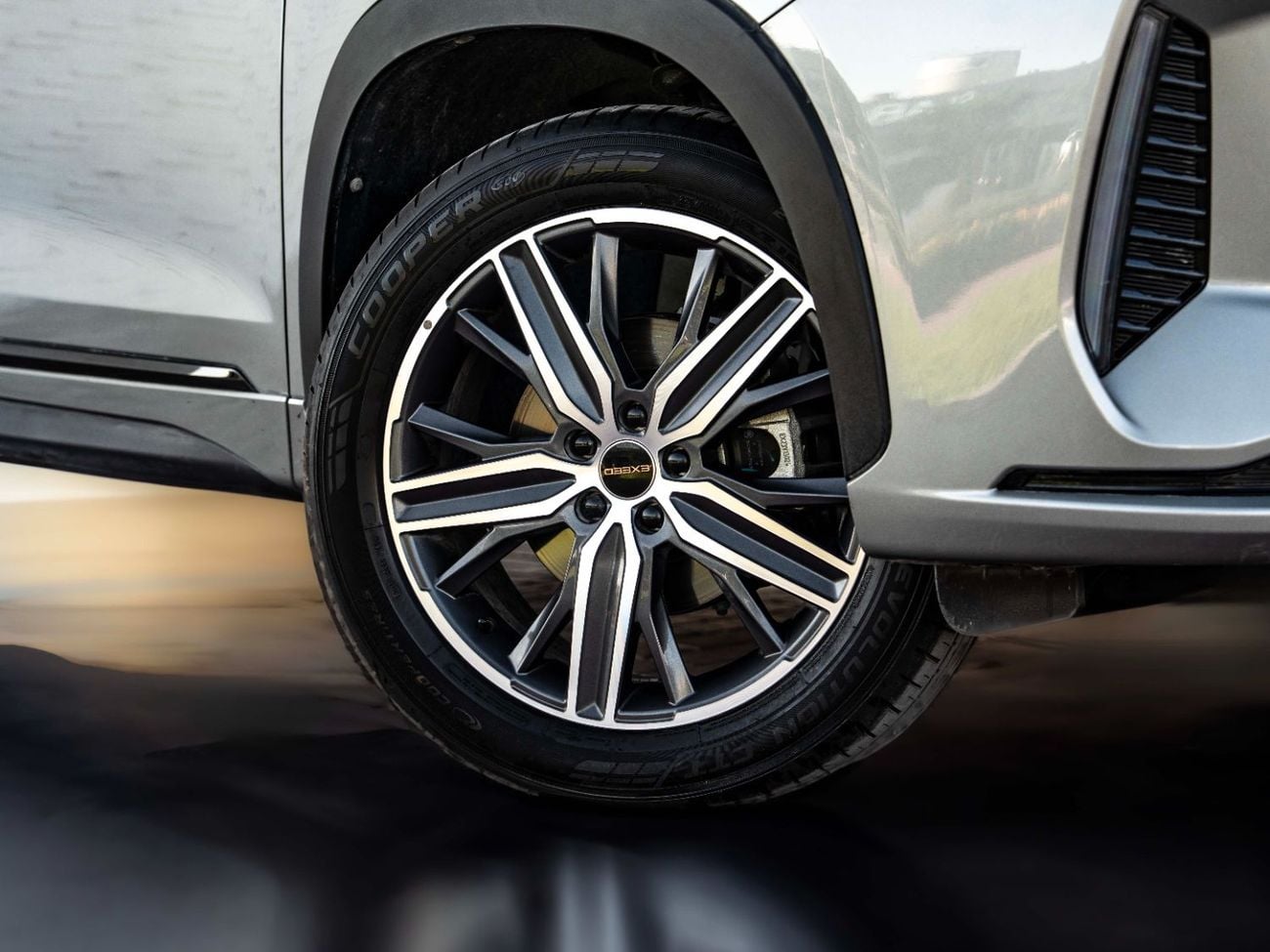 Exeed LX LUXURY