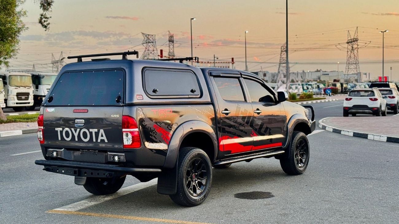 تويوتا هيلوكس PREMIUM CANOPY INSTALLED | ARB BULL BAR | 3.0L DIESEL ENGINE | 2011 | MANUAL TRANSMISSION | RHD