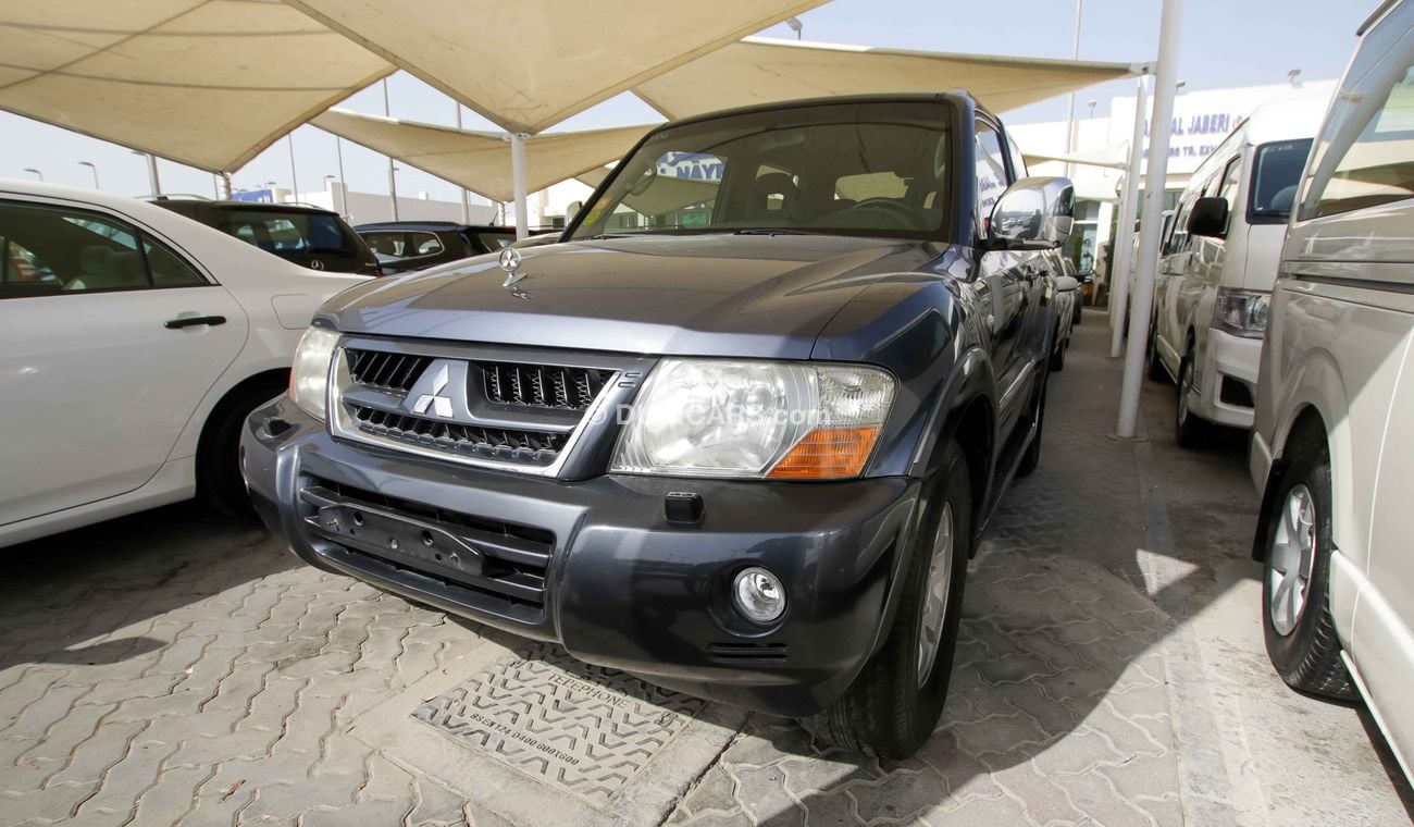 Mitsubishi Pajero GLS V6