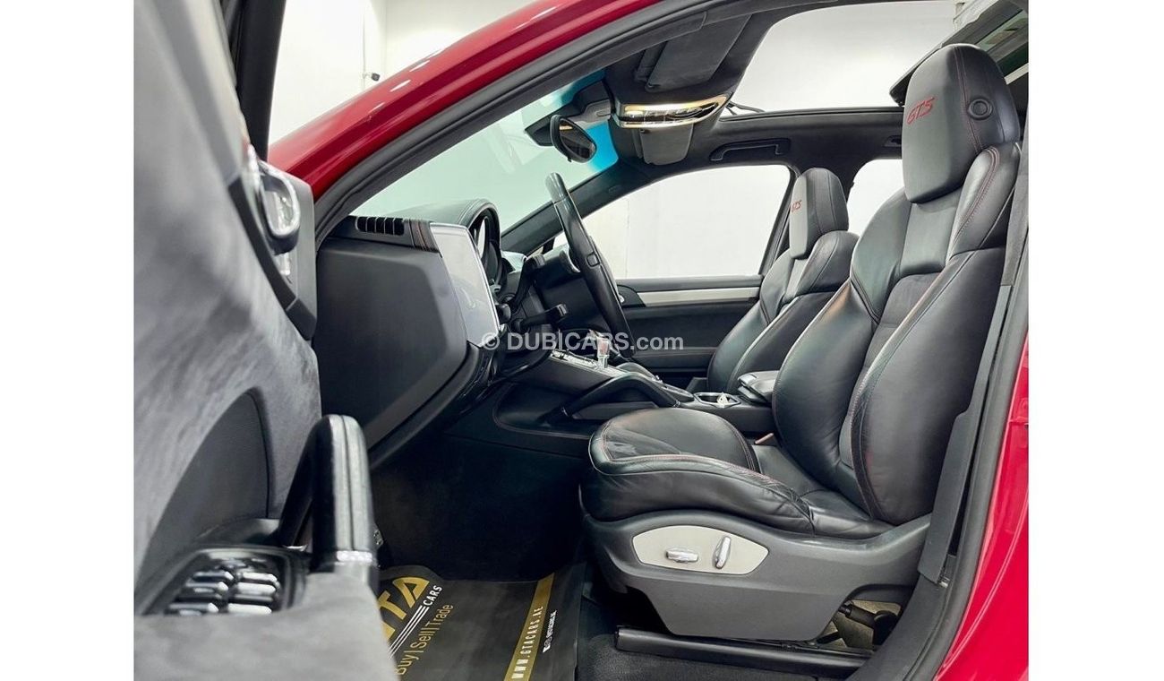 Porsche Cayenne 2013 Porsche  Cayenne GTS V8 Red Carmin, Service History, Just Been Serviced, GCC