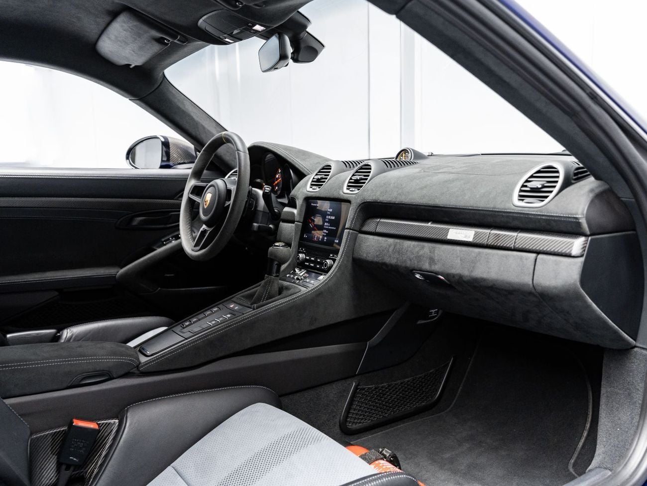 بورش كايمان 2024 Porsche GT4 RS March 2028 Porsche Warranty, GCC