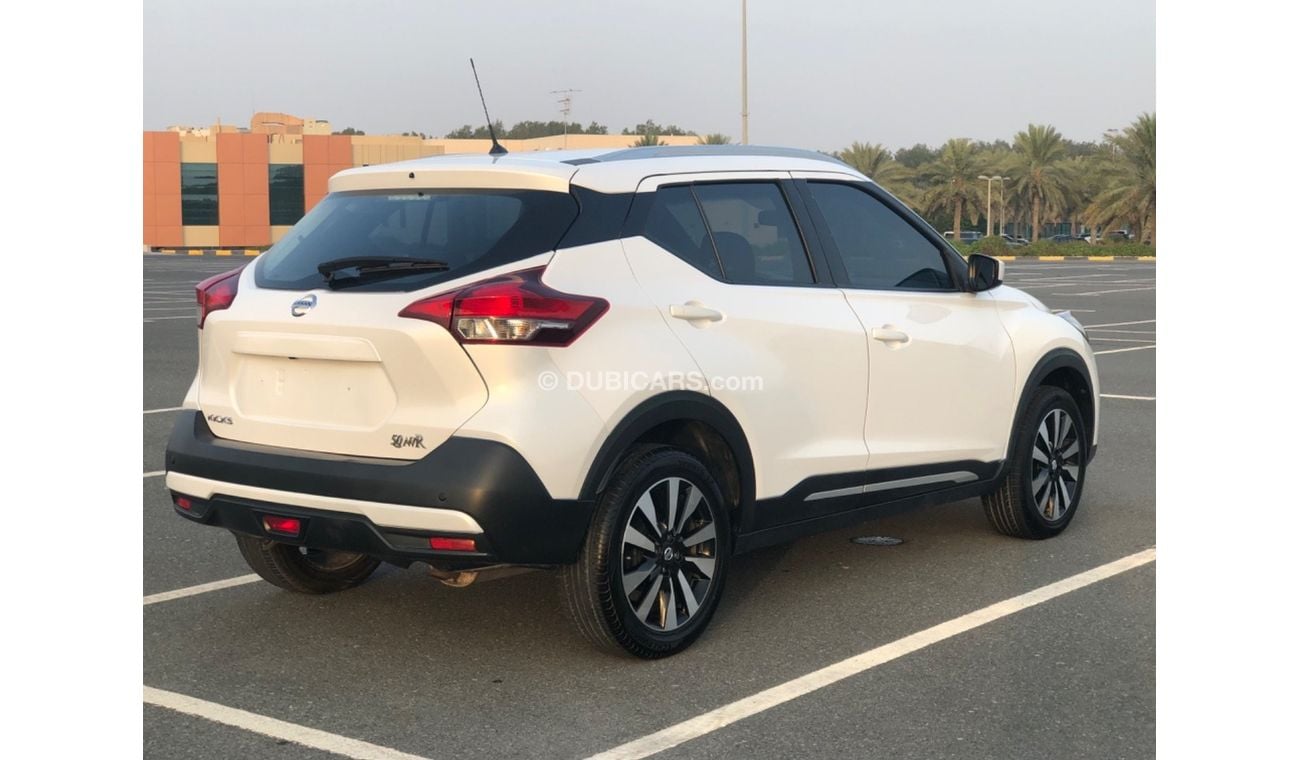 used nissan kicks sv