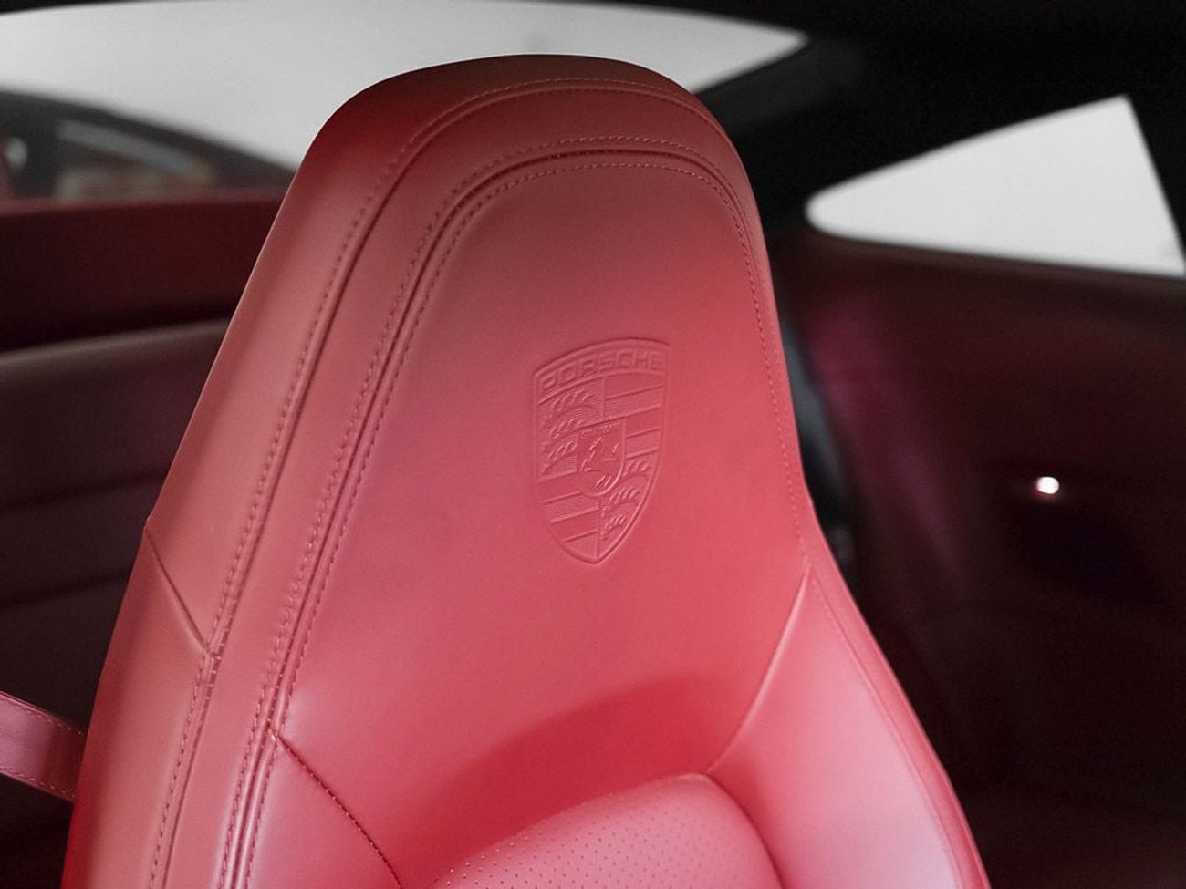 Porsche 911 Carrera S 3.0L (445 HP) Coupe