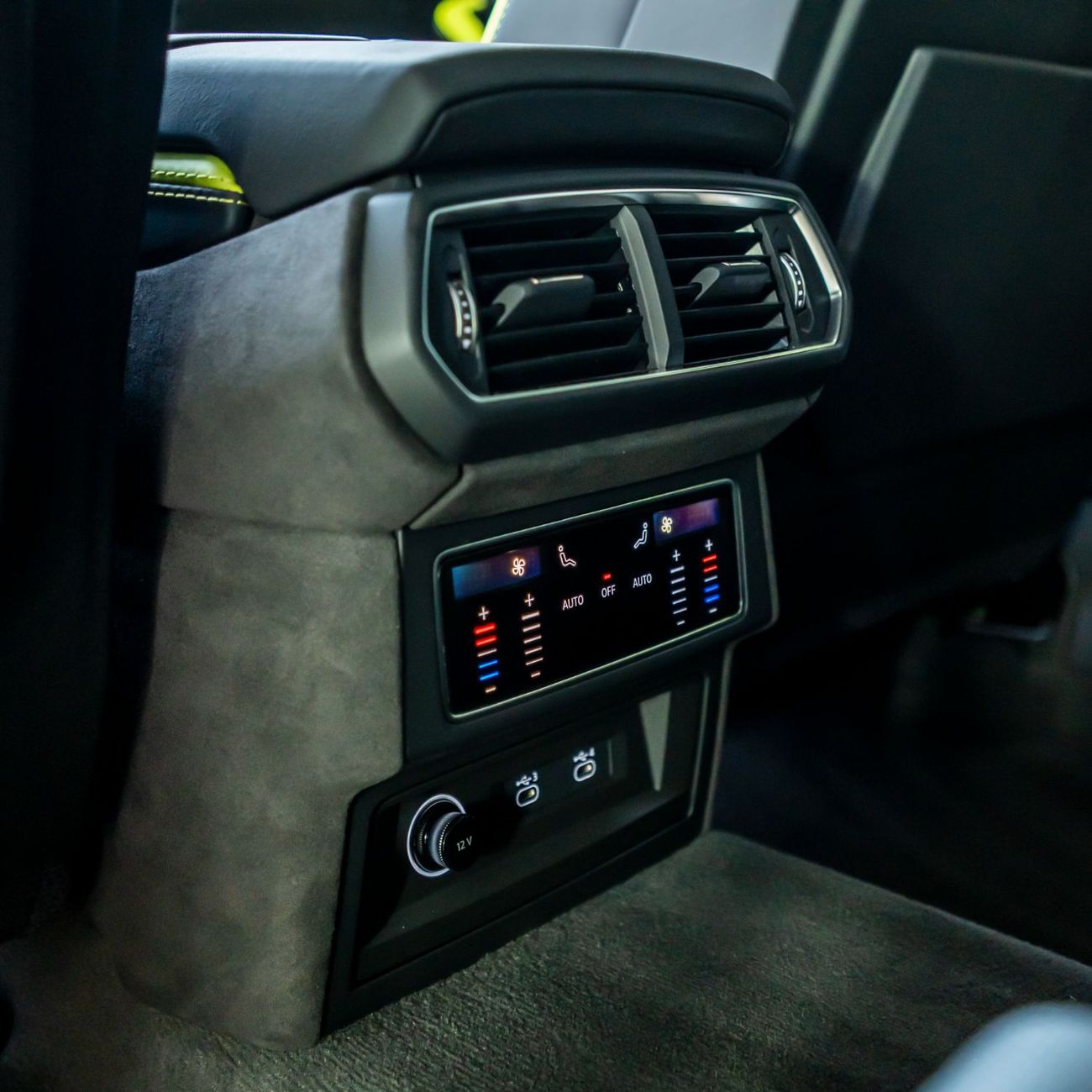 Lamborghini Urus 2025 LAMBORGHINI URUS SE ( BRAND NEW )