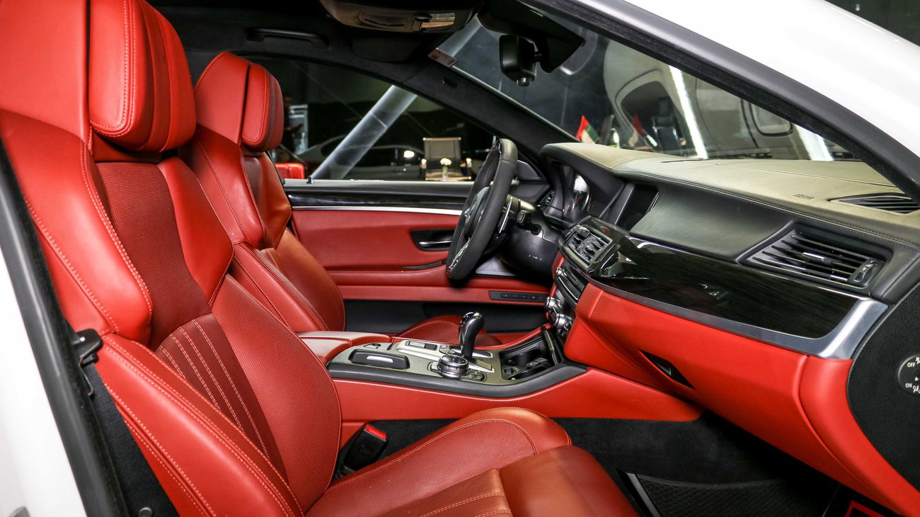 بي أم دبليو M5