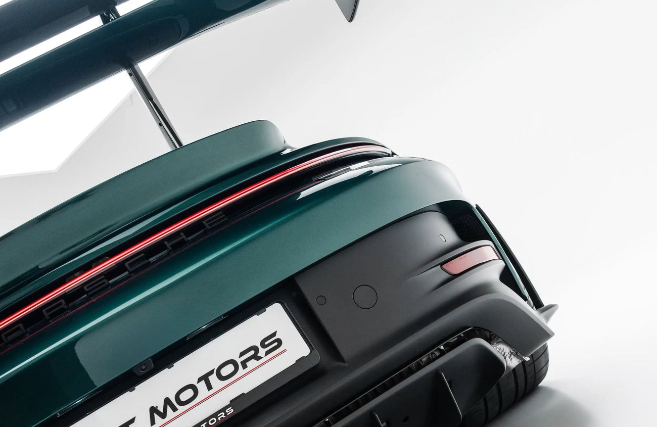 Porsche 911 4.0L F-6 Naturally Aspirated Engine