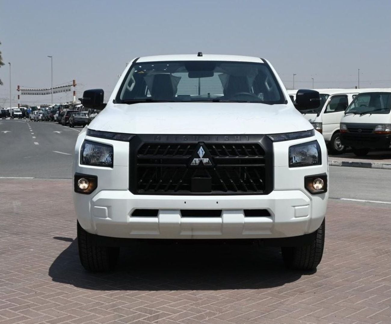 ميتسوبيشي L200 GL Mitsubishi L200 petrol 2.5L 2025 brand new 2.5L for export only