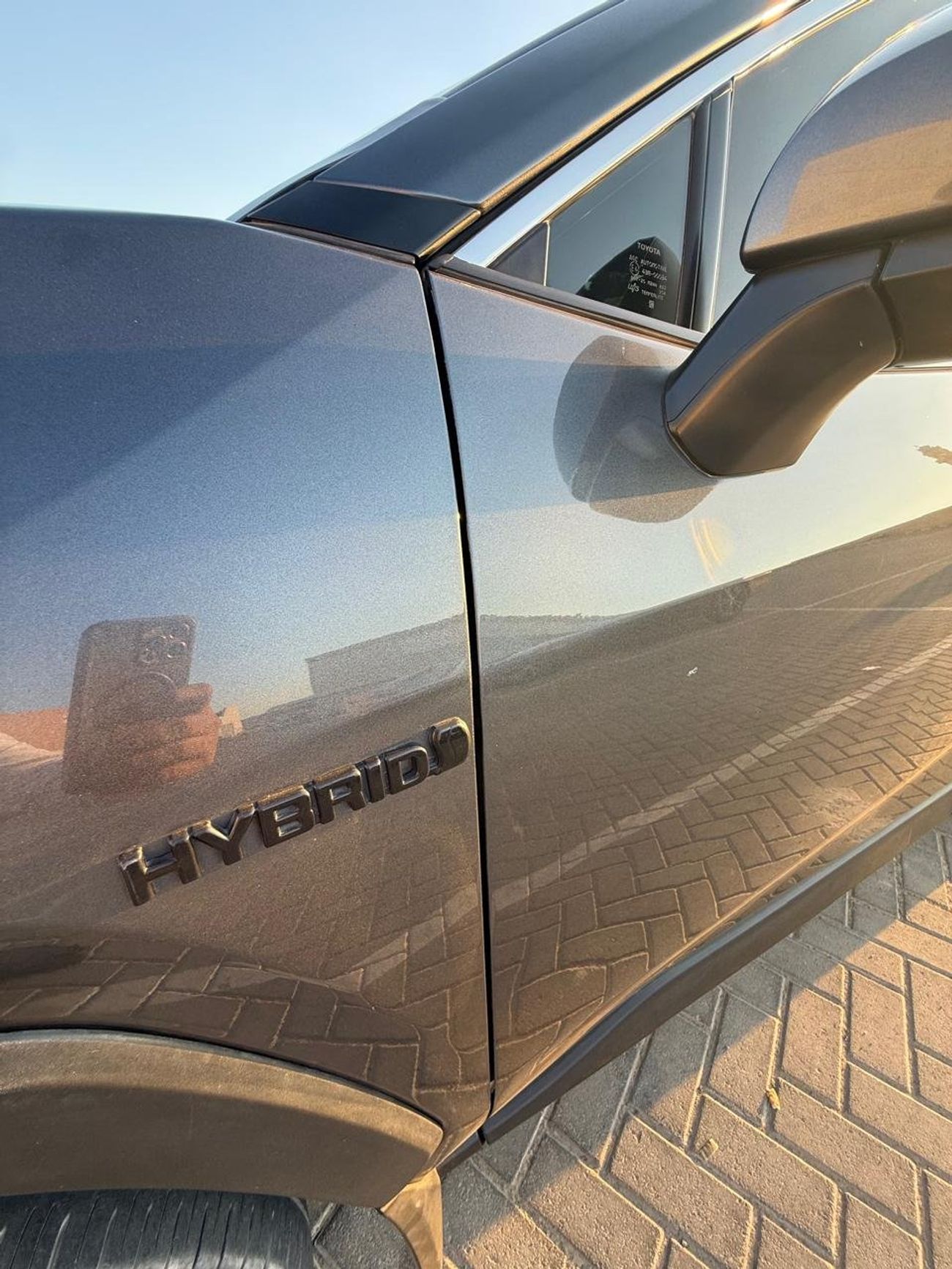 تويوتا راف ٤ XLE 2.5L