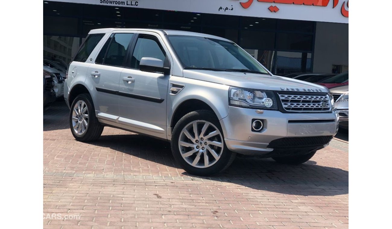 لاند روفر LR2 FULL OPTION LAND ROVER LR2 HSE  TC  4X4 ONLY 949X48 MONTHLY 0%DOWN PAYMENT...!!WE PAY YOUR 5% VAT!