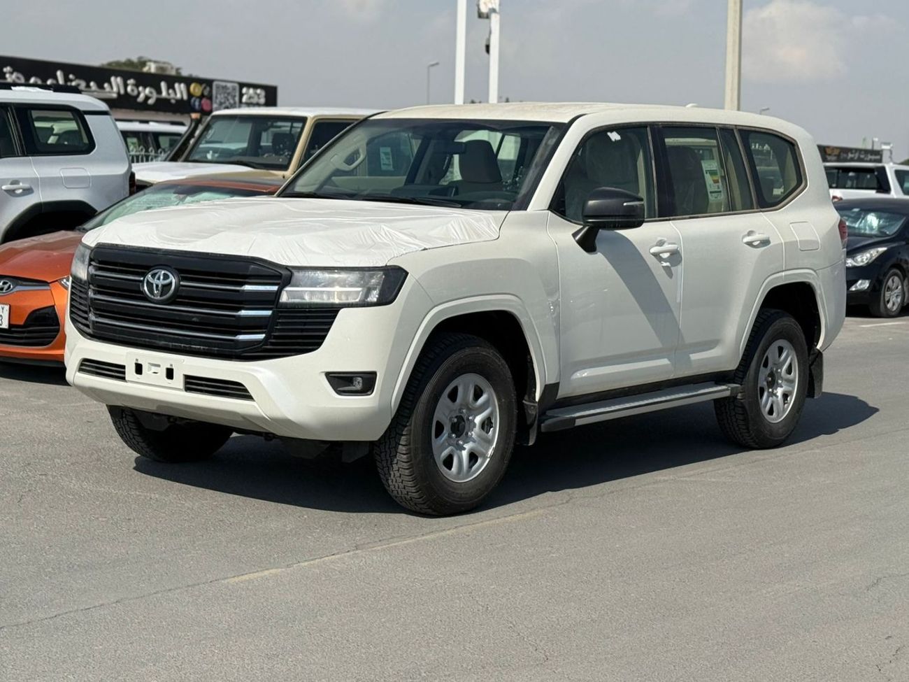 Toyota Land Cruiser Land Cruiser GXR-E 3.3L Diesel Twin Turbo , Basic Option , 2025 Model