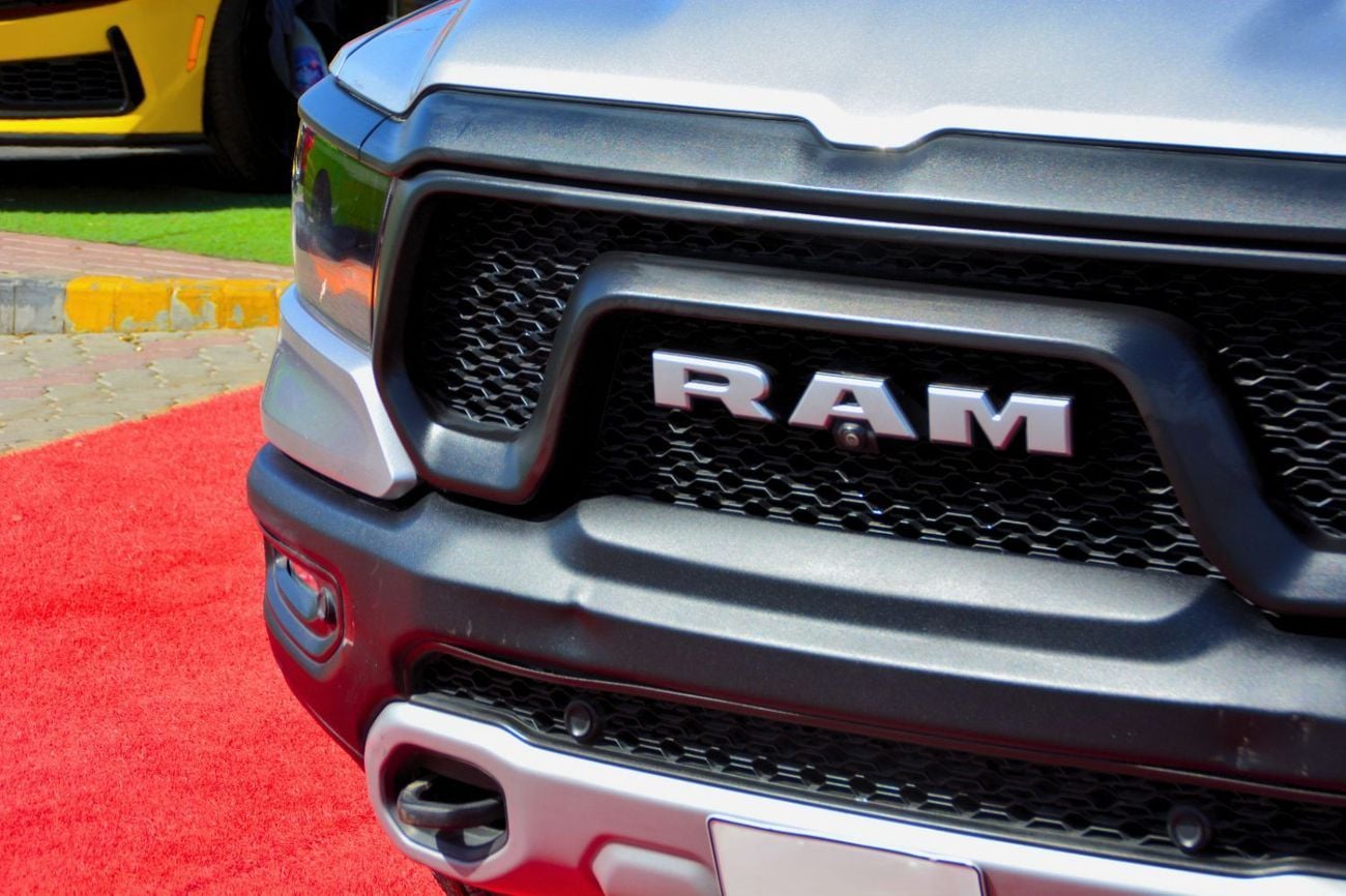 رام 1500 Rebel 5.7L Crew Cab Utility (5 Seater)