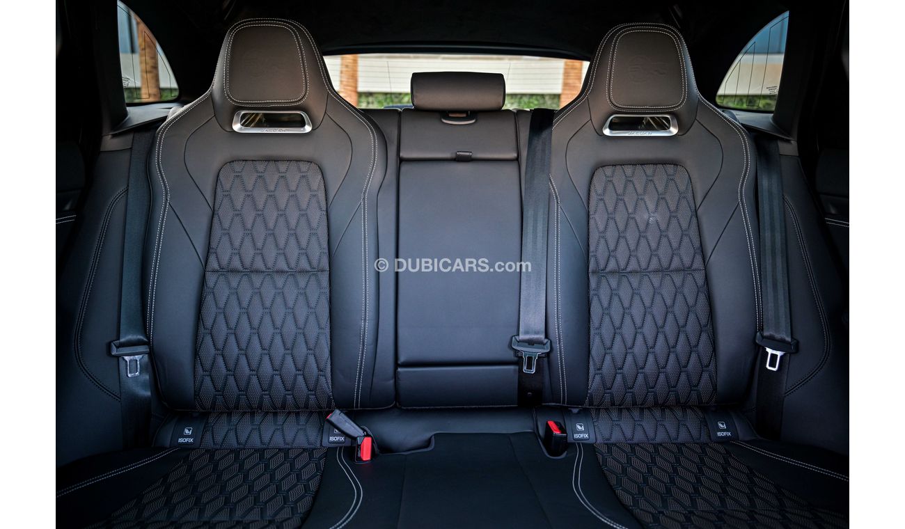 جاكوار F بيس SVR  | 5,579 P.M  | 0% Downpayment | Excellent Condition!