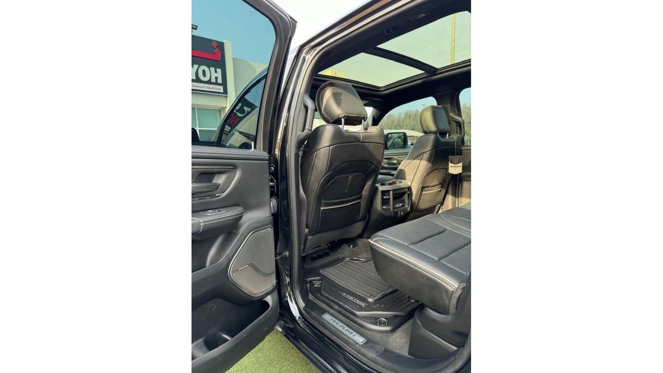 RAM 1500 DODGE RAM 1500 HEMI 5.7L  LIMITED GCC 2020 Service history (under warranty) Original paint