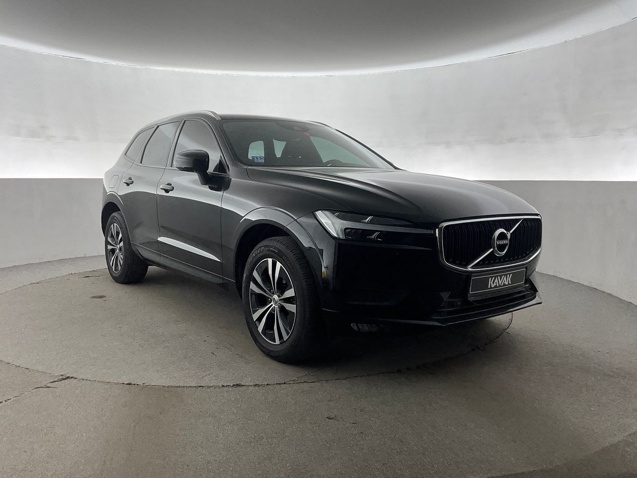 Volvo XC60 T5 Momentum | National Day Celebration | Guaranteed Warranty | 0 Down Payment