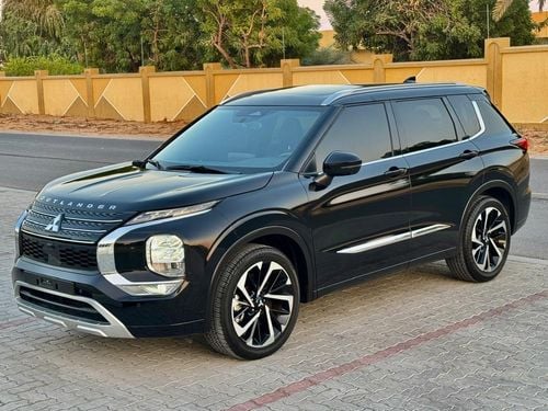 Mitsubishi Outlander Mitsubishi Outlander 2023 TOP OF RANGE NO:1 Limited Edition GCC Spec.