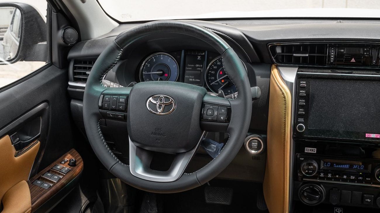 تويوتا فورتونر Toyota Fortuner 2.7 AT High -2025YM