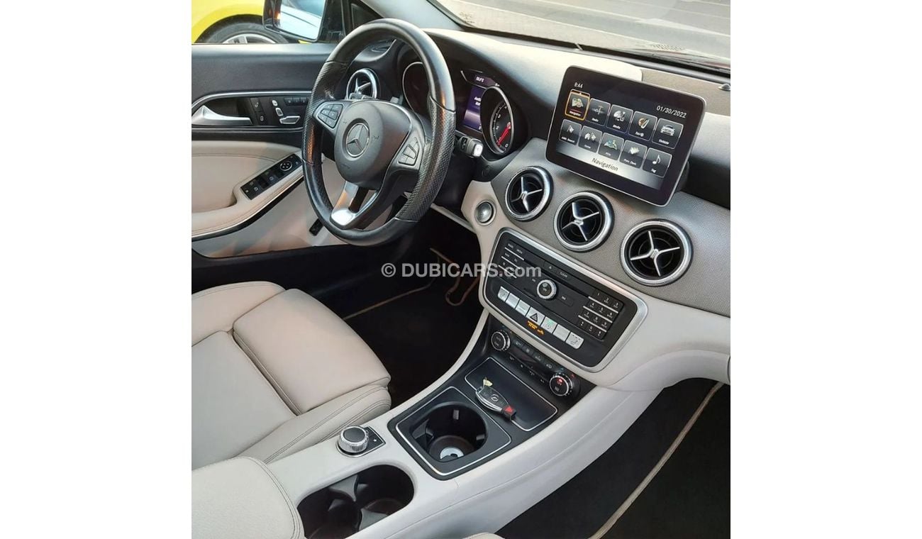 مرسيدس بنز CLA 250 رقم1وارد أمريكي بنوراما سرفيس كامل توايرجديدة